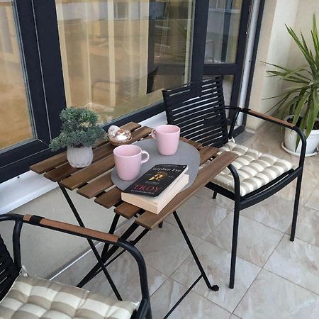 *Hot* Main Square Brand New Luxury Apartment Burgas Exterior photo