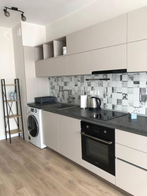 *Hot* Main Square Brand New Luxury Apartment Burgas Exterior photo
